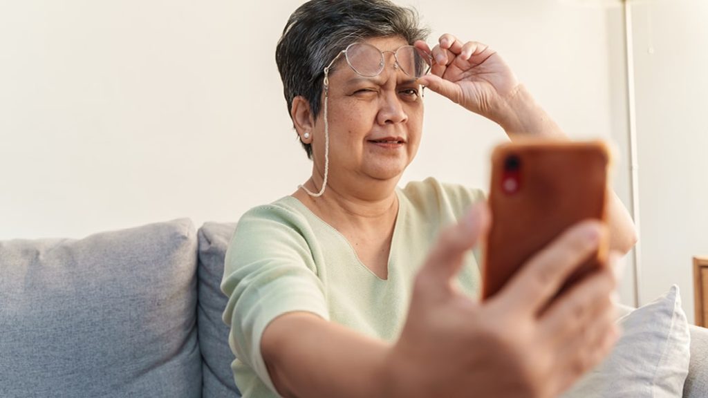 Presbyopia Symptoms